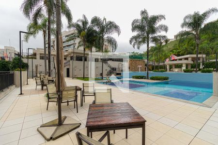 Apartamento para alugar com 69m², 2 quartos e 2 vagas Apartamento para alugar com 69m², 2 quartos e 2 vagasÁrea comum - Piscina