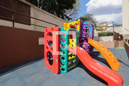 Apartamento à venda com 47m², 2 quartos e 1 vaga Apartamento à venda com 47m², 2 quartos e 1 vagaÁrea comum - Playground