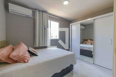 Quarto 1 de apartamento para alugar com 2 quartos, 45m² em Vargem Pequena, Rio de Janeiro