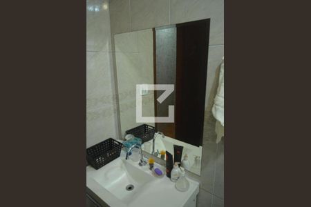 Casa à venda com 105m², 3 quartos e 1 vagaBanheiro