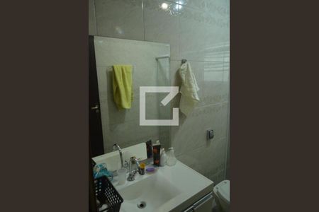 Casa à venda com 105m², 3 quartos e 1 vagaBanheiro