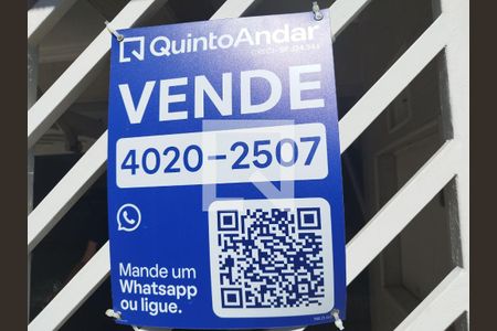 Casa à venda com 105m², 3 quartos e 1 vagaPlaquinha