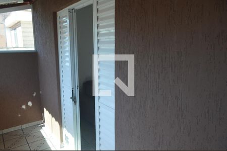 Sacada de casa à venda com 3 quartos, 105m² em Chácara Seis de Outubro, São Paulo