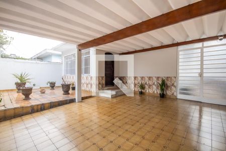 Casa à venda com 300m², 3 quartos e 2 vagas Casa à venda com 300m², 3 quartos e 2 vagasGaragem