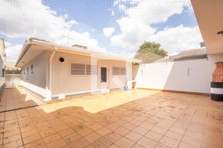 Casa à venda com 300m², 3 quartos e 2 vagas Casa à venda com 300m², 3 quartos e 2 vagasQuintal