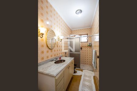 Casa à venda com 300m², 3 quartos e 2 vagas Casa à venda com 300m², 3 quartos e 2 vagasBanheiro 2