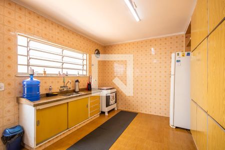 Casa à venda com 300m², 3 quartos e 2 vagas Casa à venda com 300m², 3 quartos e 2 vagasCozinha