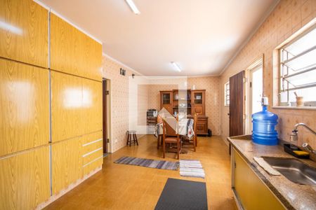Casa à venda com 300m², 3 quartos e 2 vagas Casa à venda com 300m², 3 quartos e 2 vagasCozinha