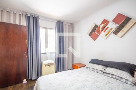 Casa à venda com 300m², 3 quartos e 2 vagas Casa à venda com 300m², 3 quartos e 2 vagasQuarto 2