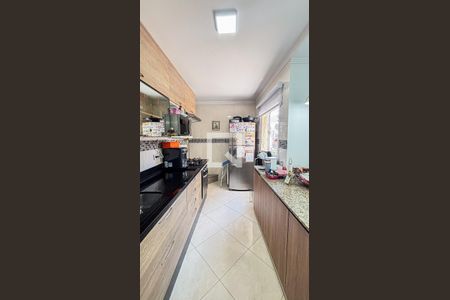 Apartamento para alugar com 100m², 2 quartos e 1 vaga Apartamento para alugar com 100m², 2 quartos e 1 vagaCozinha