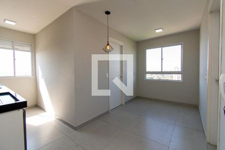 Sala de apartamento para alugar com 2 quartos, 36m² em Vila das Bandeiras, Guarulhos