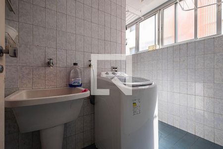 Apartamento à venda com 107m², 3 quartos e 1 vagaÁrea de Serviço