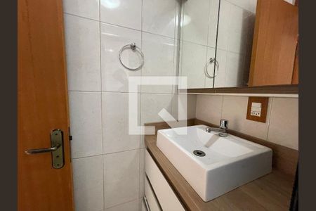 Apartamento à venda com 49m², 2 quartos e sem vaga Apartamento à venda com 49m², 2 quartos e sem vagaBanheiro