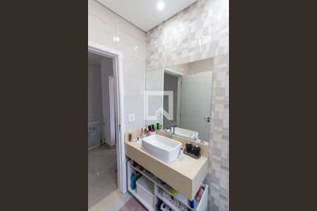 Casa à venda com 160m², 2 quartos e 2 vagas Casa à venda com 160m², 2 quartos e 2 vagasCasa 2 - Banheiro