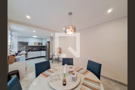 Casa à venda com 125m², 3 quartos e 2 vagasCozinha