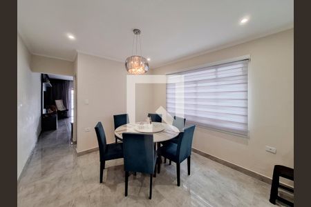 Casa à venda com 125m², 3 quartos e 2 vagasCozinha