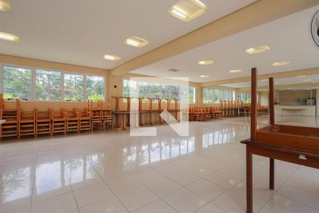 Apartamento para alugar com 47m², 2 quartos e 1 vaga Apartamento para alugar com 47m², 2 quartos e 1 vagaÁrea comum - Salão de festas 1