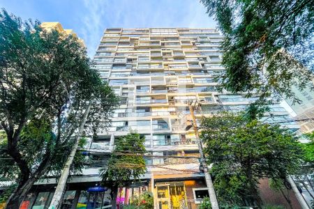 Studio para alugar com 33m², 1 quarto e sem vaga Studio para alugar com 33m², 1 quarto e sem vagaFachada