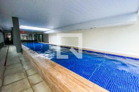 Studio para alugar com 33m², 1 quarto e sem vaga Studio para alugar com 33m², 1 quarto e sem vagaÁrea comum - Piscina