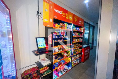 Studio para alugar com 33m², 1 quarto e sem vaga Studio para alugar com 33m², 1 quarto e sem vagaMercado