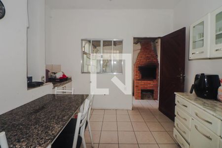 Casa à venda com 150m², 2 quartos e 1 vaga Casa à venda com 150m², 2 quartos e 1 vagaCozinha e Área de Serviço