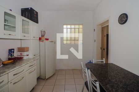 Casa à venda com 150m², 2 quartos e 1 vaga Casa à venda com 150m², 2 quartos e 1 vagaCozinha e Área de Serviço