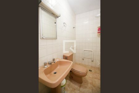 Casa para alugar com 250m², 3 quartos e 6 vagasBanheiro da Suíte