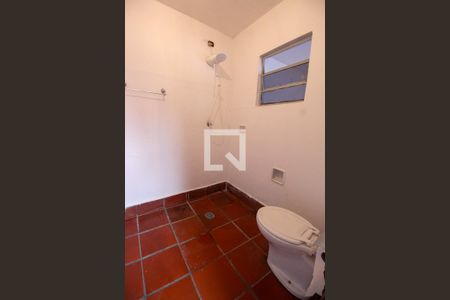 Casa para alugar com 250m², 3 quartos e 6 vagasBanheiro 2