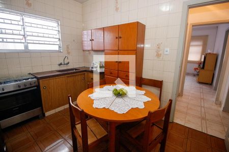 Casa para alugar com 250m², 3 quartos e 6 vagasCozinha