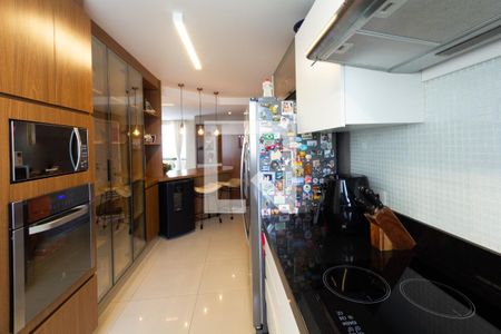 Apartamento à venda com 135m², 3 quartos e 2 vagasCozinha