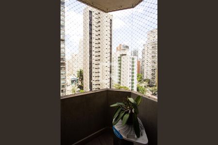Apartamento à venda com 135m², 3 quartos e 2 vagasQuarto 1 varanda
