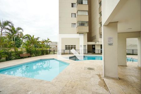 Apartamento para alugar com 70m², 3 quartos e 1 vagaCondomínio - Piscina