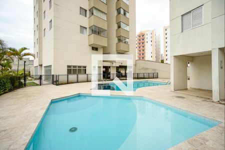 Apartamento para alugar com 70m², 3 quartos e 1 vagaCondomínio - Piscina