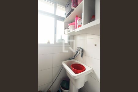 Apartamento para alugar com 70m², 3 quartos e 1 vagaÁrea de Serviço