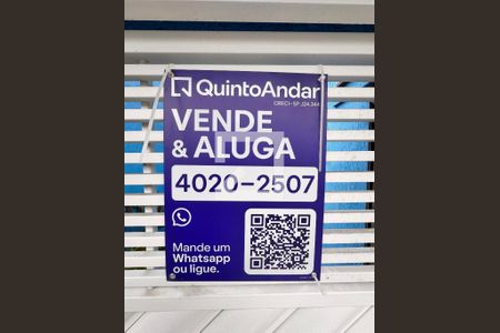 Casa à venda com 132m², 3 quartos e 4 vagas Casa à venda com 132m², 3 quartos e 4 vagasPlaquinha