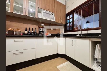 Casa à venda com 132m², 3 quartos e 4 vagas Casa à venda com 132m², 3 quartos e 4 vagasCozinha