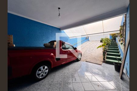 Casa à venda com 132m², 3 quartos e 4 vagas Casa à venda com 132m², 3 quartos e 4 vagasGaragem