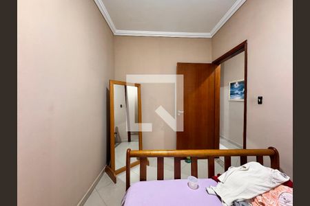 Casa à venda com 132m², 3 quartos e 4 vagas Casa à venda com 132m², 3 quartos e 4 vagasQuarto 2