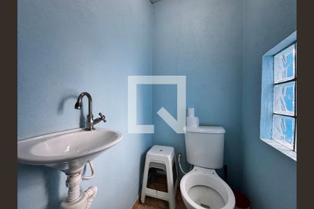 Casa à venda com 132m², 3 quartos e 4 vagas Casa à venda com 132m², 3 quartos e 4 vagasLavabo 2