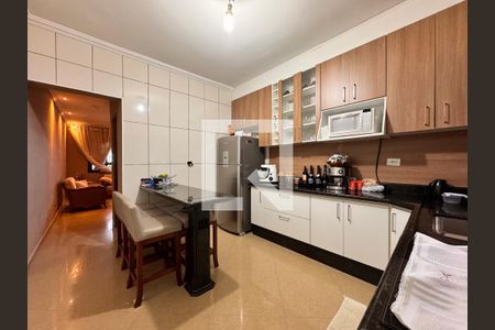 Casa à venda com 132m², 3 quartos e 4 vagas Casa à venda com 132m², 3 quartos e 4 vagasCozinha