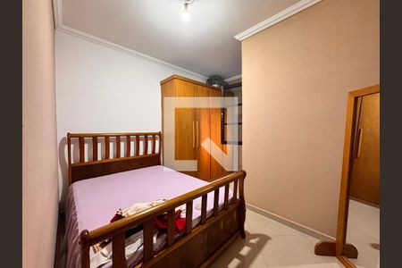 Casa à venda com 132m², 3 quartos e 4 vagas Casa à venda com 132m², 3 quartos e 4 vagasQuarto 2