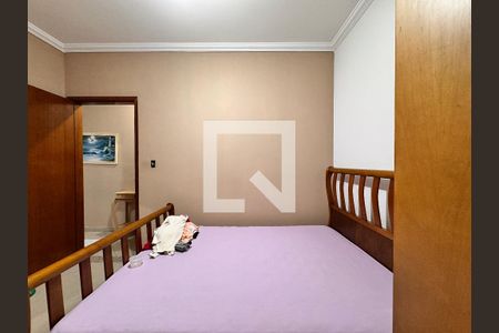 Casa à venda com 132m², 3 quartos e 4 vagas Casa à venda com 132m², 3 quartos e 4 vagasQuarto 2