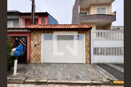 Casa à venda com 132m², 3 quartos e 4 vagas Casa à venda com 132m², 3 quartos e 4 vagasFachada + plaquinha