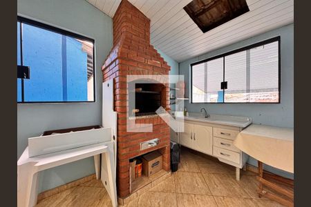 Casa à venda com 132m², 3 quartos e 4 vagas Casa à venda com 132m², 3 quartos e 4 vagasÁrea externa