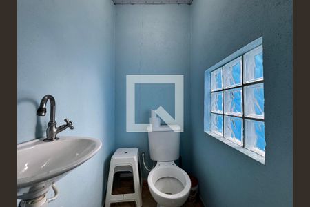 Casa à venda com 132m², 3 quartos e 4 vagas Casa à venda com 132m², 3 quartos e 4 vagasLavabo 2