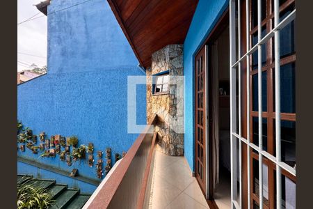 Casa à venda com 132m², 3 quartos e 4 vagas Casa à venda com 132m², 3 quartos e 4 vagassacada