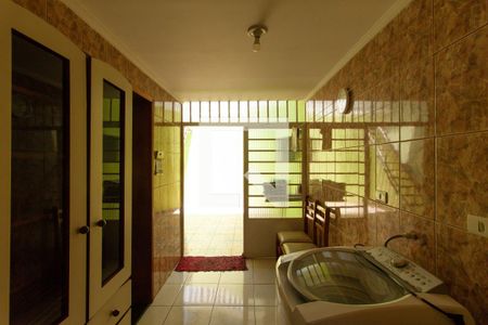 Casa à venda com 108m², 3 quartos e 2 vagasÁrea de Serviço