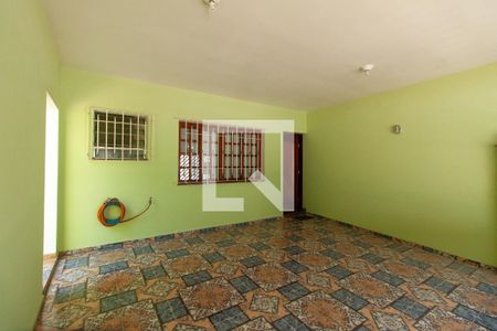 Casa à venda com 108m², 3 quartos e 2 vagasGaragem