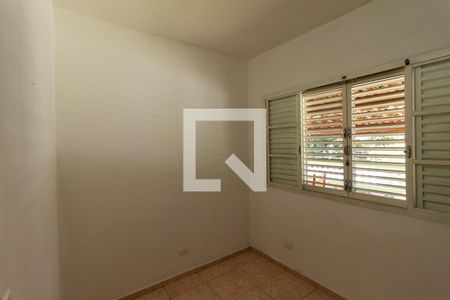Casa à venda com 108m², 3 quartos e 2 vagasQuarto 3