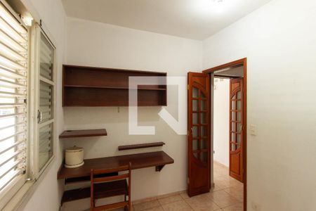 Casa à venda com 108m², 3 quartos e 2 vagasQuarto 3